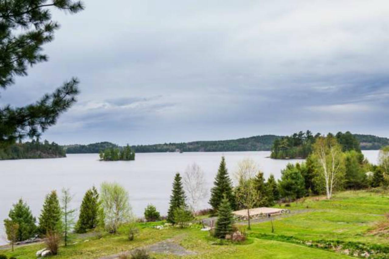 Dunlop Lake Lodge Elliot Lake Eksteriør billede