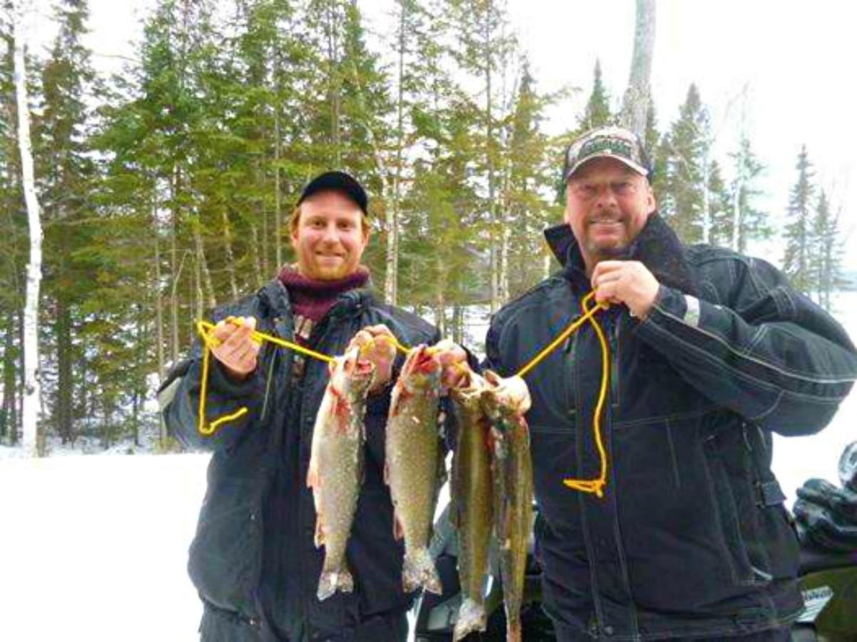Dunlop Lake Lodge Elliot Lake Eksteriør billede
